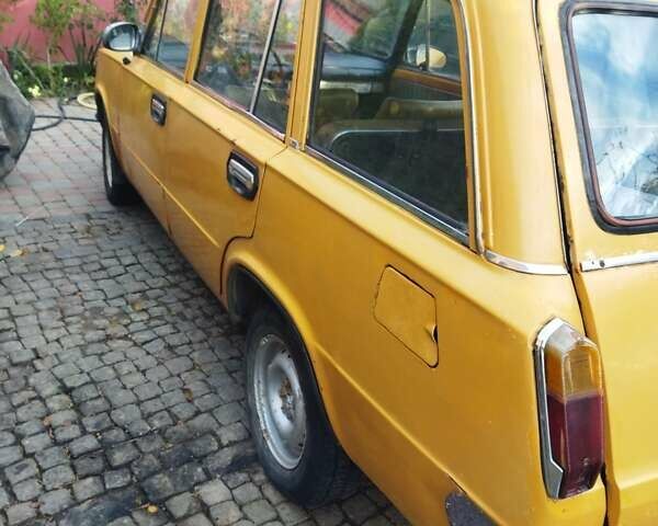 Желтый ВАЗ 2102, объемом двигателя 0 л и пробегом 75 тыс. км за 550 $, фото 3 на Automoto.ua