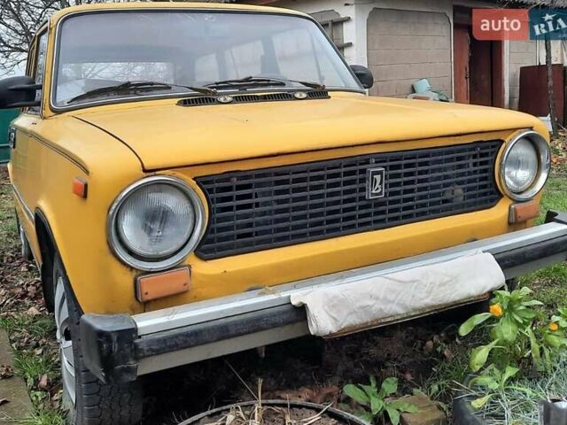 Желтый ВАЗ 2102, объемом двигателя 1.2 л и пробегом 47 тыс. км за 479 $, фото 4 на Automoto.ua
