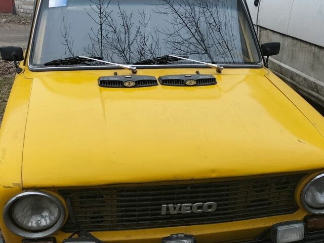 Жовтий ВАЗ 2102, об'ємом двигуна 2 л та пробігом 100 тис. км за 953 $, фото 3 на Automoto.ua