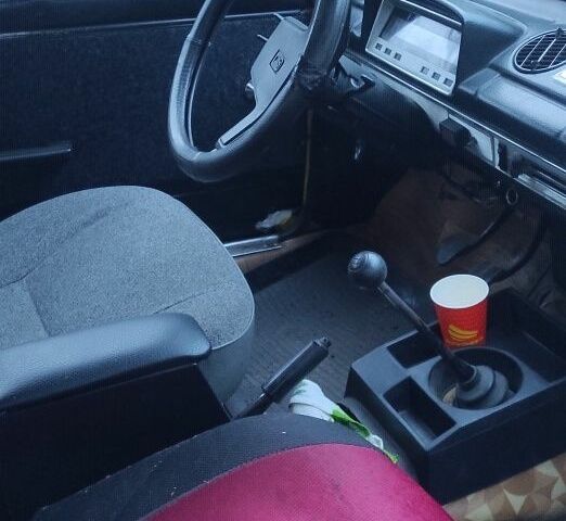 Жовтий ВАЗ 2102, об'ємом двигуна 1 л та пробігом 1000 тис. км за 629 $, фото 5 на Automoto.ua