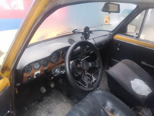 Жовтий ВАЗ 2102, об'ємом двигуна 0 л та пробігом 100 тис. км за 239 $, фото 4 на Automoto.ua