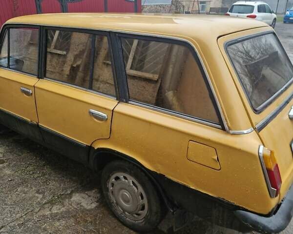 Желтый ВАЗ 2102, объемом двигателя 1.3 л и пробегом 500 тыс. км за 700 $, фото 3 на Automoto.ua
