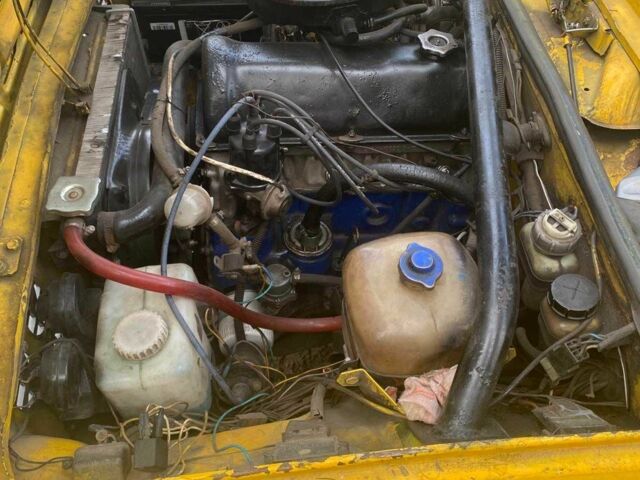 Желтый ВАЗ 2102, объемом двигателя 1.5 л и пробегом 230 тыс. км за 650 $, фото 5 на Automoto.ua