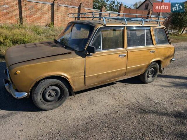Желтый ВАЗ 2102, объемом двигателя 1.3 л и пробегом 67 тыс. км за 650 $, фото 9 на Automoto.ua