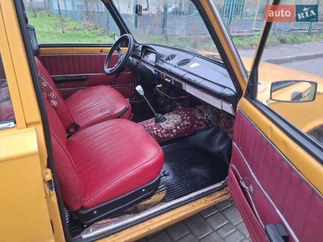 Желтый ВАЗ 2102, объемом двигателя 1.6 л и пробегом 40 тыс. км за 950 $, фото 11 на Automoto.ua