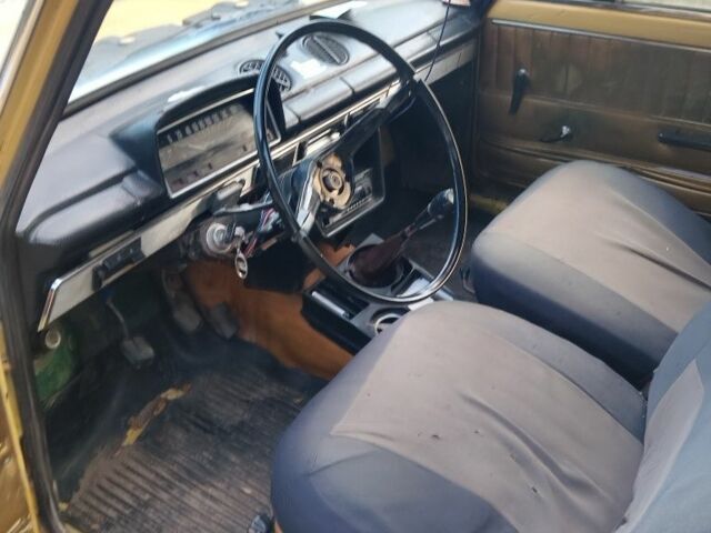 Желтый ВАЗ 2102, объемом двигателя 1.2 л и пробегом 100 тыс. км за 440 $, фото 5 на Automoto.ua