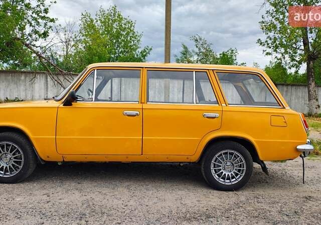 Жовтий ВАЗ 2102, об'ємом двигуна 1.6 л та пробігом 202 тис. км за 1342 $, фото 4 на Automoto.ua
