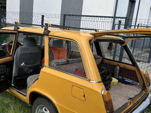 Желтый ВАЗ 2102, объемом двигателя 0 л и пробегом 150 тыс. км за 713 $, фото 2 на Automoto.ua