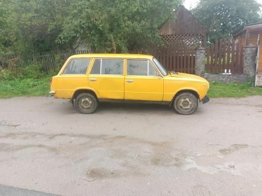 ВАЗ 2102 1984 в Хмельнике на Automoto.ua Желтый ВАЗ 2102, объемом двигателя 1.6 л и пробегом 12 тыс. км за 435 $, фото 3 на Automoto.ua