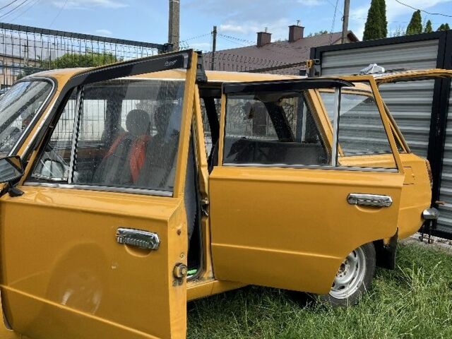 Желтый ВАЗ 2102, объемом двигателя 0 л и пробегом 150 тыс. км за 713 $, фото 5 на Automoto.ua