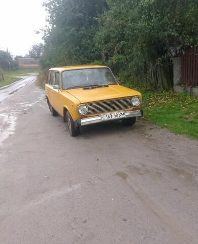 ВАЗ 2102 1984 в Хмельнике на Automoto.ua Желтый ВАЗ 2102, объемом двигателя 1.6 л и пробегом 12 тыс. км за 435 $, фото 1 на Automoto.ua