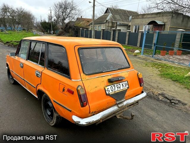Желтый ВАЗ 2102, объемом двигателя 1.5 л и пробегом 212 тыс. км за 470 $, фото 8 на Automoto.ua