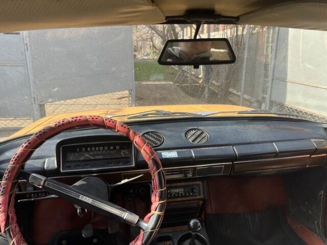 Желтый ВАЗ 2102, объемом двигателя 1.2 л и пробегом 105 тыс. км за 1150 $, фото 4 на Automoto.ua