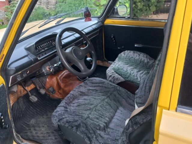 Жовтий ВАЗ 2102, об'ємом двигуна 1.2 л та пробігом 140 тис. км за 625 $, фото 5 на Automoto.ua
