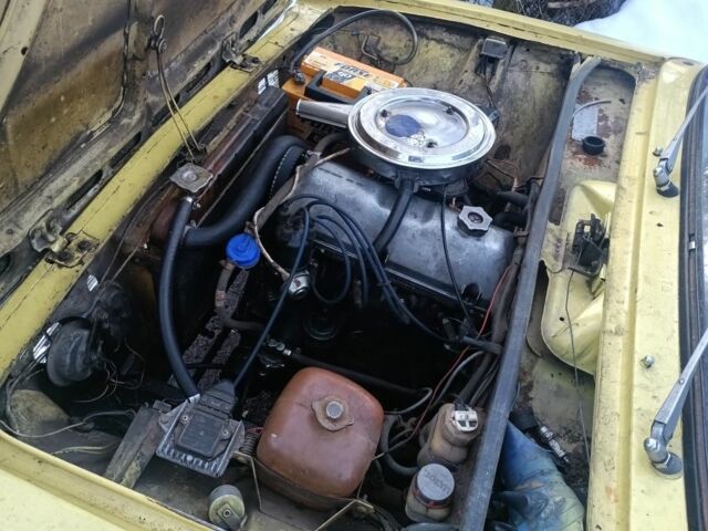 Желтый ВАЗ 2102, объемом двигателя 0 л и пробегом 45 тыс. км за 569 $, фото 6 на Automoto.ua