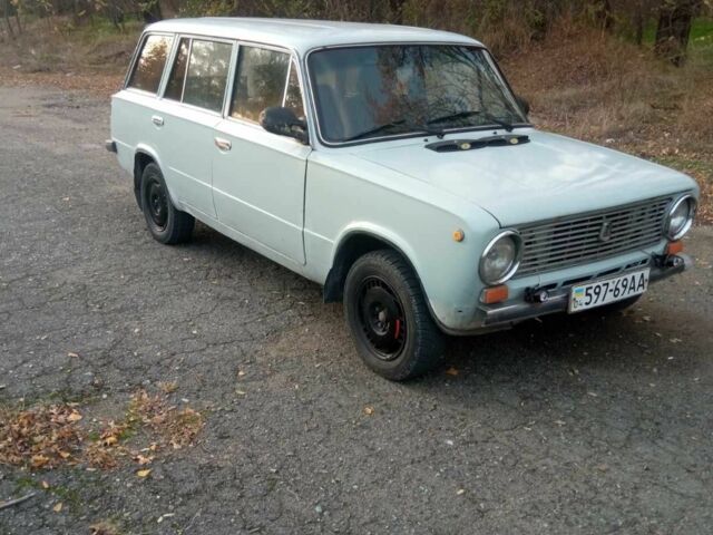 Серый ВАЗ 2102, объемом двигателя 1.5 л и пробегом 180 тыс. км за 585 $, фото 1 на Automoto.ua