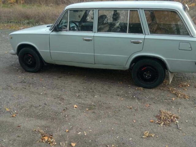 Серый ВАЗ 2102, объемом двигателя 1.5 л и пробегом 180 тыс. км за 585 $, фото 3 на Automoto.ua