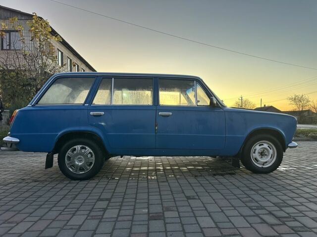 Синий ВАЗ 2102, объемом двигателя 1.3 л и пробегом 73 тыс. км за 1000 $, фото 3 на Automoto.ua
