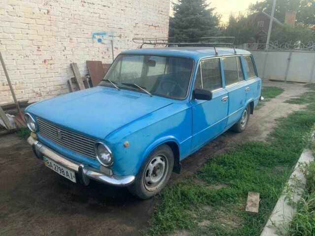 Синий ВАЗ 2102, объемом двигателя 1.3 л и пробегом 500 тыс. км за 500 $, фото 3 на Automoto.ua