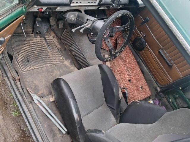 Зеленый ВАЗ 2102, объемом двигателя 1.6 л и пробегом 89 тыс. км за 1100 $, фото 3 на Automoto.ua