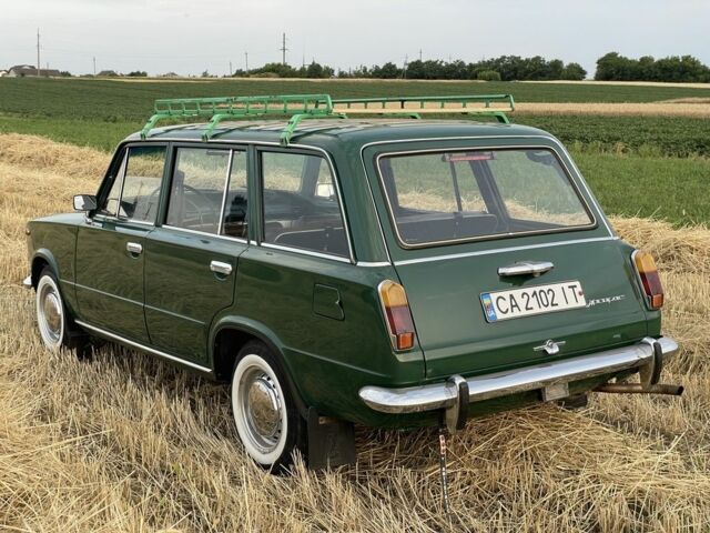 ВАЗ 2102 1977 в Каменке на Automoto.ua Зеленый ВАЗ 2102, объемом двигателя 0 л и пробегом 100 тыс. км за 7500 $, фото 5 на Automoto.ua