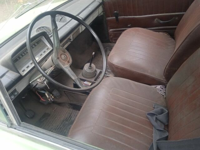 Зеленый ВАЗ 2102, объемом двигателя 0 л и пробегом 1000 тыс. км за 285 $, фото 2 на Automoto.ua