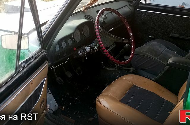 Зеленый ВАЗ 2102, объемом двигателя 1.6 л и пробегом 300 тыс. км за 850 $, фото 3 на Automoto.ua