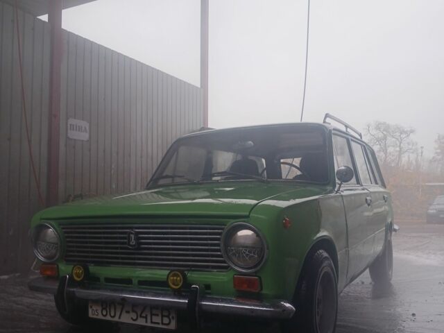 Зеленый ВАЗ 2102, объемом двигателя 0 л и пробегом 300 тыс. км за 831 $, фото 3 на Automoto.ua