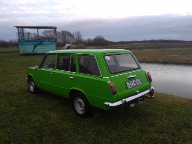 Зелений ВАЗ 2102, об'ємом двигуна 0 л та пробігом 200 тис. км за 238 $, фото 2 на Automoto.ua