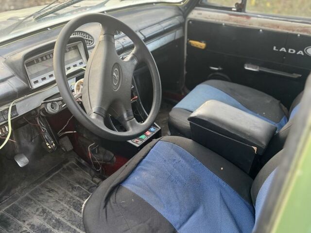 Зеленый ВАЗ 2102, объемом двигателя 1.2 л и пробегом 120 тыс. км за 350 $, фото 4 на Automoto.ua