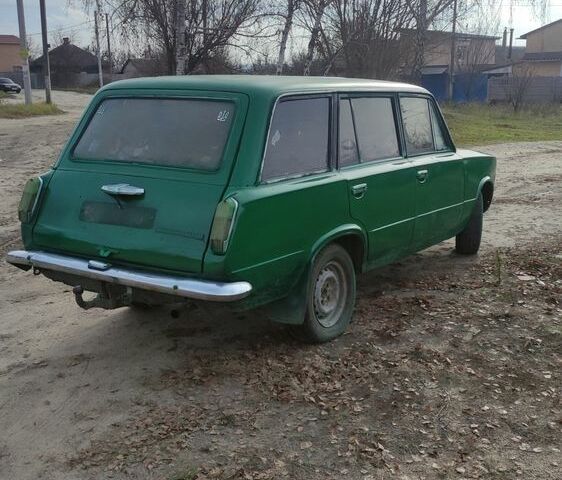 Зеленый ВАЗ 2102, объемом двигателя 1.5 л и пробегом 35 тыс. км за 400 $, фото 3 на Automoto.ua