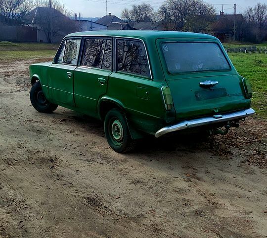 Зелений ВАЗ 2102, об'ємом двигуна 1.5 л та пробігом 0 тис. км за 400 $, фото 2 на Automoto.ua