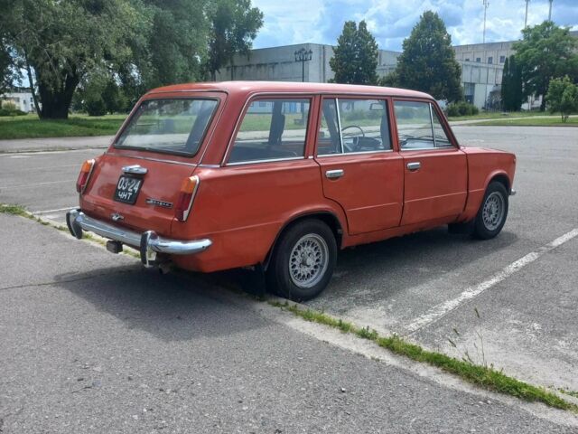 Оранжевый ВАЗ 2102, объемом двигателя 1.2 л и пробегом 140 тыс. км за 800 $, фото 4 на Automoto.ua