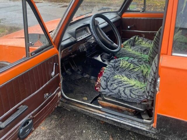 Оранжевый ВАЗ 2102, объемом двигателя 1.3 л и пробегом 150 тыс. км за 360 $, фото 3 на Automoto.ua