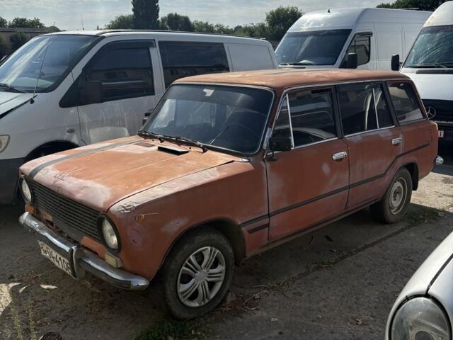 Оранжевый ВАЗ 2102, объемом двигателя 1.2 л и пробегом 100 тыс. км за 550 $, фото 3 на Automoto.ua