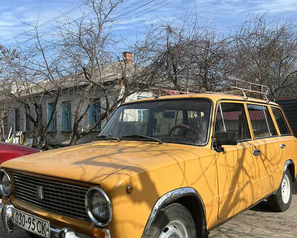 Оранжевый ВАЗ 2102, объемом двигателя 1.2 л и пробегом 105 тыс. км за 1150 $, фото 7 на Automoto.ua