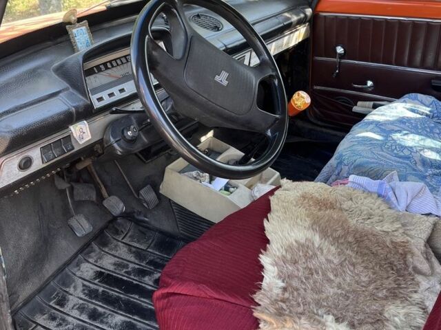 Оранжевый ВАЗ 2102, объемом двигателя 1.2 л и пробегом 42 тыс. км за 700 $, фото 4 на Automoto.ua