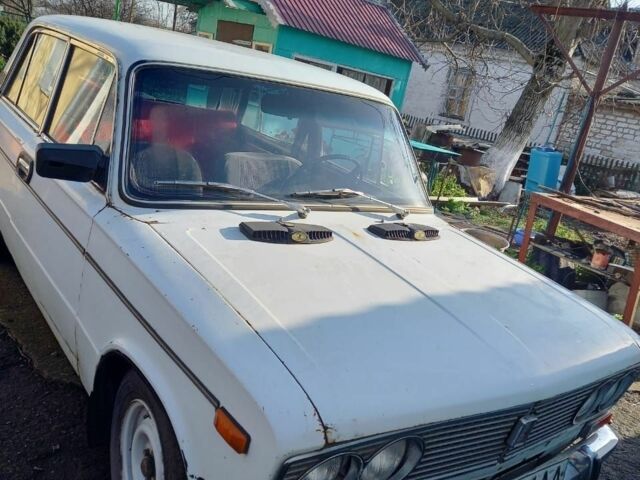 Белый ВАЗ 2103, объемом двигателя 1.5 л и пробегом 200 тыс. км за 355 $, фото 5 на Automoto.ua
