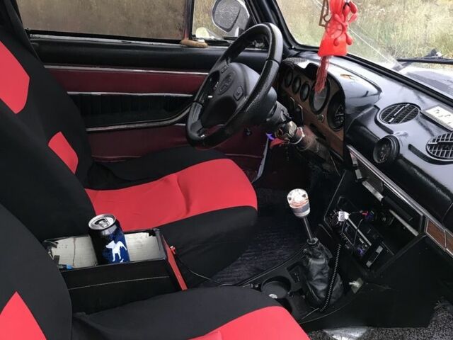 Белый ВАЗ 2103, объемом двигателя 1.3 л и пробегом 3 тыс. км за 611 $, фото 9 на Automoto.ua