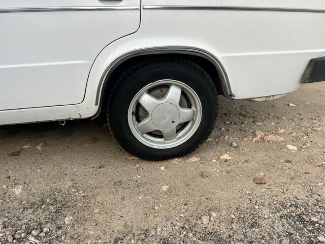 Белый ВАЗ 2103, объемом двигателя 1.5 л и пробегом 47 тыс. км за 1000 $, фото 4 на Automoto.ua