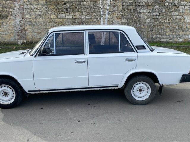 Білий ВАЗ 2103, об'ємом двигуна 1.6 л та пробігом 50 тис. км за 709 $, фото 3 на Automoto.ua