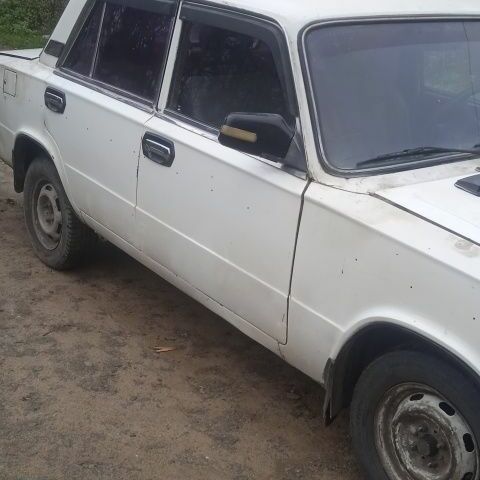 Белый ВАЗ 2103, объемом двигателя 1.5 л и пробегом 1000 тыс. км за 500 $, фото 3 на Automoto.ua