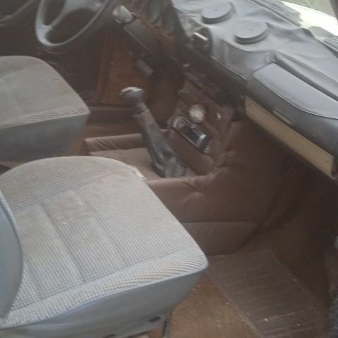 Белый ВАЗ 2103, объемом двигателя 1.5 л и пробегом 1000 тыс. км за 500 $, фото 4 на Automoto.ua