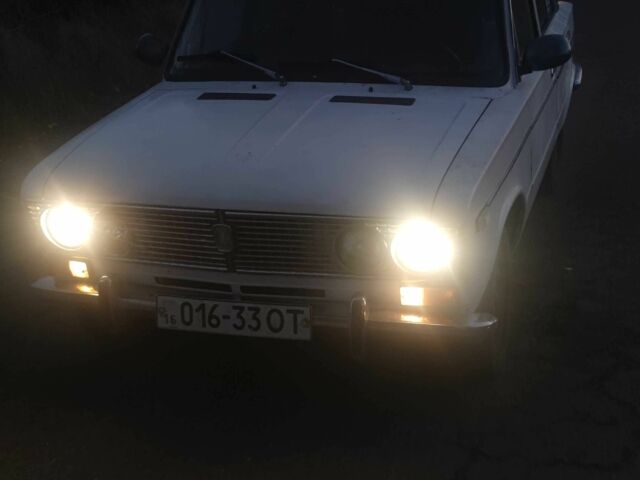 Білий ВАЗ 2103, об'ємом двигуна 1.5 л та пробігом 50 тис. км за 350 $, фото 4 на Automoto.ua