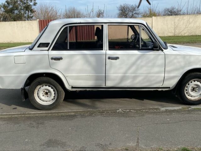 Білий ВАЗ 2103, об'ємом двигуна 1.6 л та пробігом 50 тис. км за 709 $, фото 7 на Automoto.ua