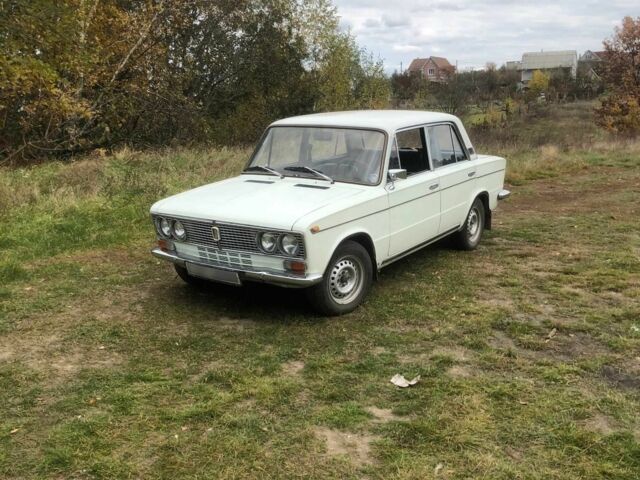 Білий ВАЗ 2103, об'ємом двигуна 1.5 л та пробігом 56 тис. км за 1800 $, фото 2 на Automoto.ua