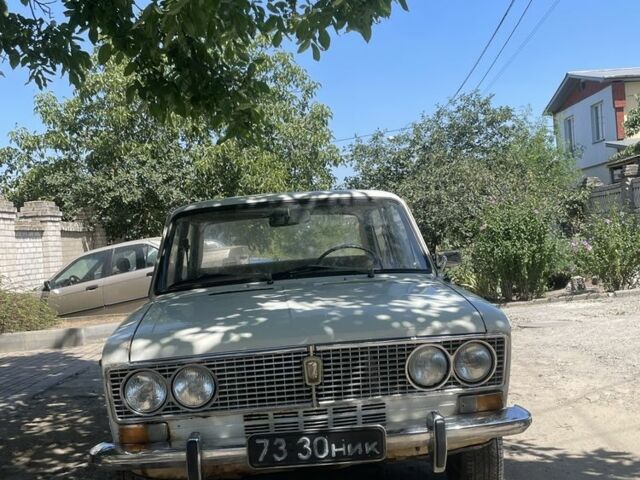 Белый ВАЗ 2103, объемом двигателя 1.3 л и пробегом 46 тыс. км за 624 $, фото 2 на Automoto.ua