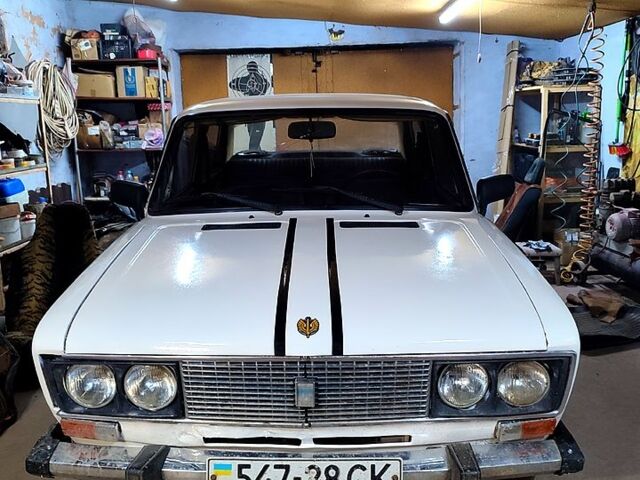 Белый ВАЗ 2103, объемом двигателя 1.5 л и пробегом 200 тыс. км за 850 $, фото 1 на Automoto.ua