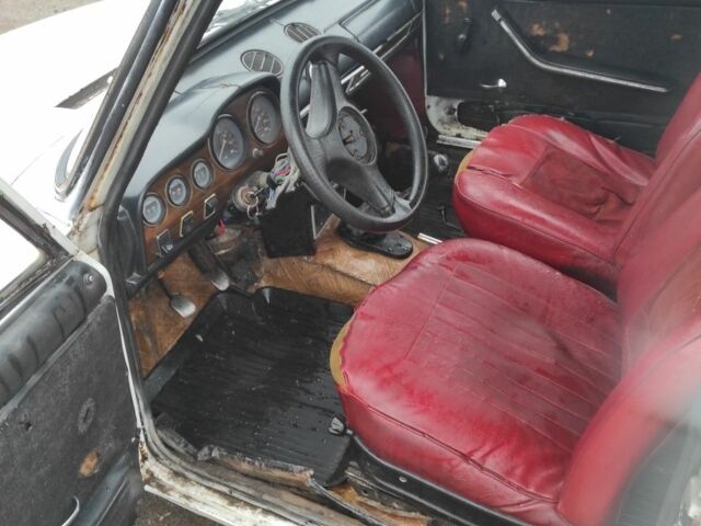 Белый ВАЗ 2103, объемом двигателя 0 л и пробегом 54 тыс. км за 346 $, фото 10 на Automoto.ua