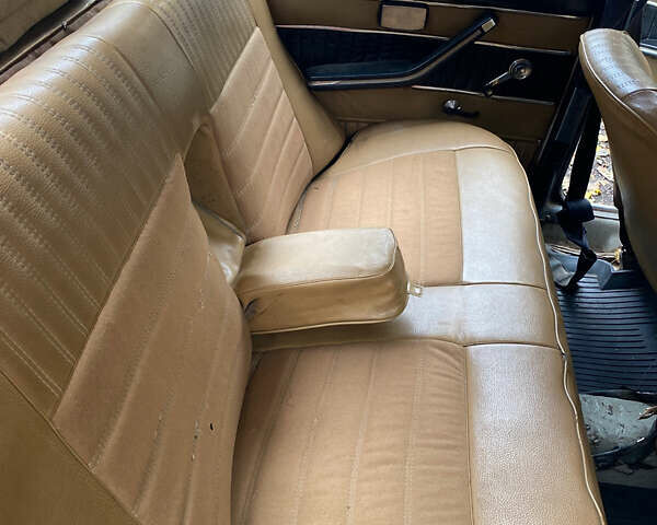 Білий ВАЗ 2103, об'ємом двигуна 1.5 л та пробігом 376 тис. км за 500 $, фото 13 на Automoto.ua